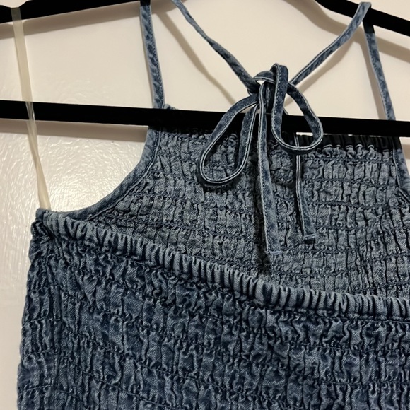 Halter top - Picture 3 of 5